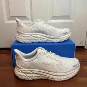 HOKA ONE ONE Clifton 8 Women’s Shoes in Eggnog